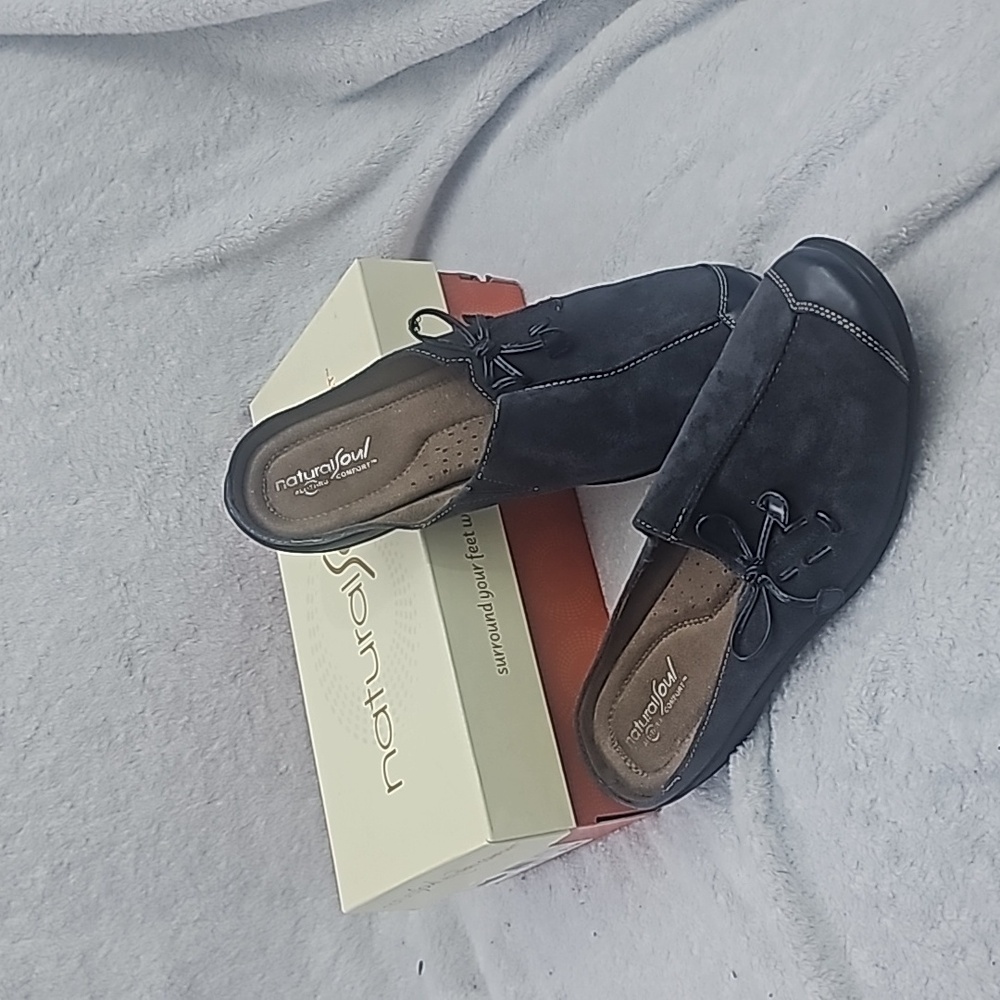 Slip ons